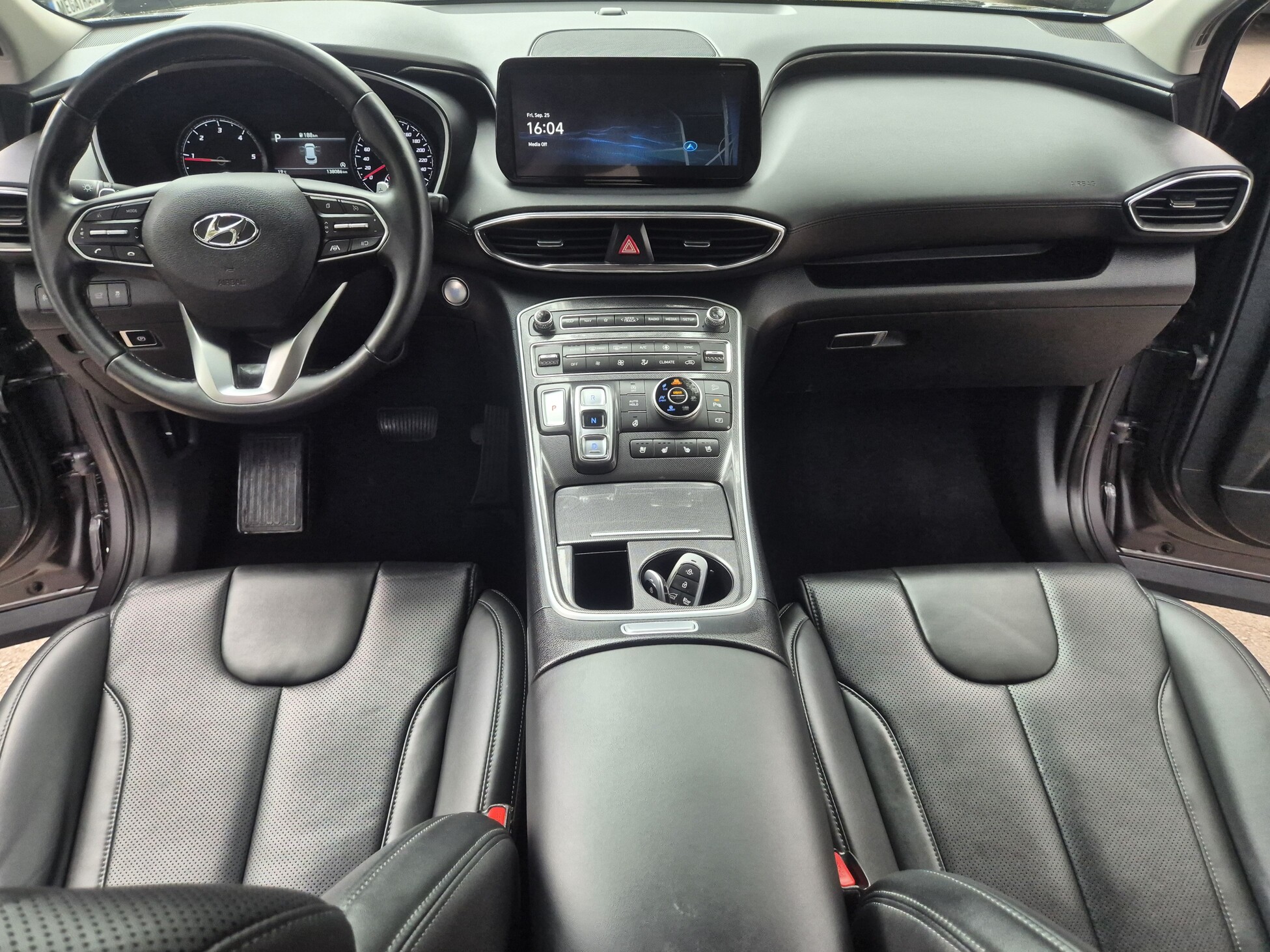 HYUNDAI NEW SANTAFE 2.2 cm3 4x4 Exclusive DIESEL №5060 9 HYUNDAI NEW SANTAFE 2.2 cm3 4×4 Exclusive DIESEL №5060