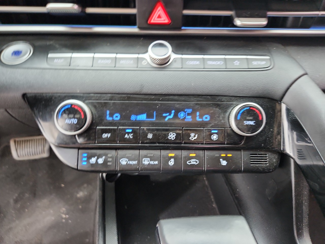 HYUNDAI AVANTE (CN7) 1.6 см3 Smart LPG Прогнозна цена 15000€ №0481 12 HYUNDAI AVANTE (CN7) 1.6 см3 Smart LPG Прогнозна цена 15000€ №0481