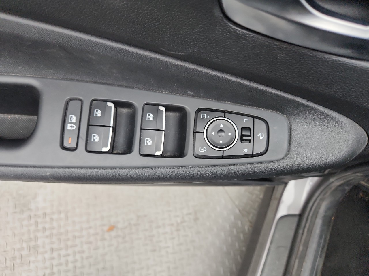 HYUNDAI SANTA FE 2.2 cm3 AWD DIESEL Прогнозна цена 24000€ №8798 11 HYUNDAI SANTA FE 2.2 cm3 AWD DIESEL Прогнозна цена 24000€ №8798
